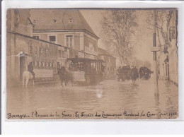 BOURGES: L'avenue De La Gare, Le Service Des Tramways Pendant La Crue Janvier 1910 - état - Bourges
