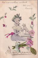 JA 28- " BONNE ANNEE " - CARTE FANTAISIE AVEC AJOUT FLEURS TISSU - JEUNE FEMME AVEC COCHON STYLE VIENNOISE - New Year