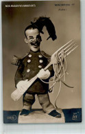 52319106 - Nr. 57 Puppe Karikatur Militaer  Nos Augustes Gugusses  - Macaroni 1er - Autres & Non Classés