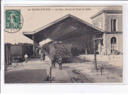 LA ROCHE SUR YON: La Gare, Arrivée Du Train Des Sables - Très Bon état - La Roche Sur Yon