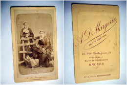 PHOTO CDV FEMME AVEC COIFFE ANGEVINE  Cabinet MARGERIE A ANGERS - Oud (voor 1900)