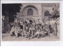 IVRY-sur-SEINE: Lot De 8 Photos Format CPA, Ouvriers Devant L'église - Très Bon état - Ivry Sur Seine