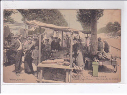 SAINT-OUEN: Marché Aux Puces Marchande De Cuirs - Très Bon état - Saint Ouen