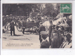 RAMBOUILLET: Fête Du Muguet 1911 Les Reines à La Sortie Du Théâtre Du Verdure - état - Rambouillet