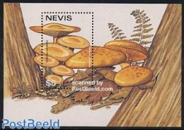 Nevis 1997 Mushrooms S/s, Galerina Mutabilis, Mint NH, Nature - Mushrooms - Mushrooms