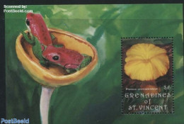 Saint Vincent & The Grenadines 1992 Pluteus Chrysoplebius S/s, Mint NH, Nature - Mushrooms - Pilze