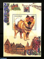 Mozambique 2000 Eurasier S/s, Mint NH, Nature - Dogs - Mosambik