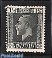 New Zealand 1916 1.5d, London Plate, Stamp Out Of Set, Unused (hinged) - Neufs