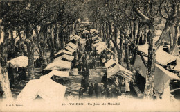 N77 - 38 - VOIRON - Isère - Un Jour De Marché - Voiron