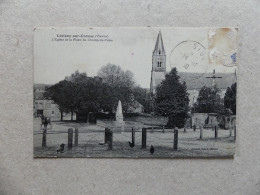 Lésigny-sur-Creuse L'église Et La Place Du Champ De Foire Arnoult-Besse - Andere & Zonder Classificatie
