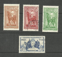 MADAGASCAR N°190 à 192, 198 Cote 5.60€ - Gebraucht