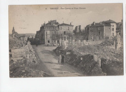 AJC - Verdun - Rue Chevert Et Place D'armes - Verdun