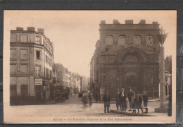 62 - ARRAS - La Fontaine Neptune Et La Rue Saint Aubert - Arras