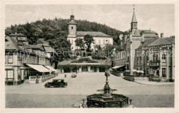 73750051 Leutenberg Thueringen Ortspartie Mit Kirche Und Brunnen Leutenberg Thue - Sonstige & Ohne Zuordnung