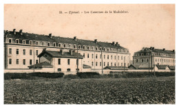 Epinal - Les Casernes De La Madeleine - Epinal