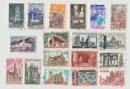 France - Lot De 37 Timbres Oblitérés Différents  Chateaux, Palais, Remparts, Eglises, Monastères... - Collections