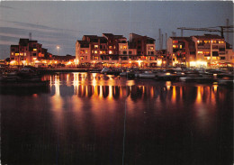 LE CAP D AGDE Le Port Et Les Residence Saint Clair Et Richelieu Sous Les Feux De La Nuit 10(scan Recto-verso) MA2005 - Agde