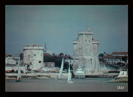 LA ROCHELLE   Entrée Du Port 15   (scan Recto-verso)MA2012Bis - La Rochelle