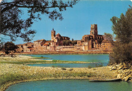 PONT SAINT ESPRIT Les Eglises Saint Pierre Et Saint Saturnin 20(scan Recto-verso) MA2050 - Pont-Saint-Esprit