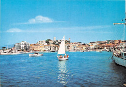 CANNES Vue Partielle Du Port En Second Plan Le Suquet  11(scan Recto-verso) MA2061 - Cannes