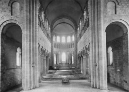 Saint-Benoît-sur-Loire  Interieur De La Basilique    53  (scan Recto-verso)MA2064Ter - Andere & Zonder Classificatie