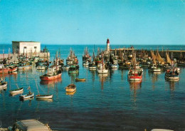 ILE D' OLERON  La Cotiniere  Le Port   29  (scan Recto-verso)MA2064Ter - Ile D'Oléron