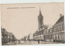 CPA - 59 - PETITE SYNTHE - Route De DUNKERQUE - Animation - Magasin SAPPEN HENOC - 1918 - Other & Unclassified