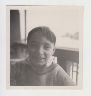 Smiling Boy, Portrait, Vintage Orig Square Photo 5.8x6.4cm. (33667) - Personnes Anonymes