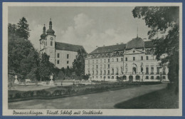 Donaueschingen Fürstl. Schloß Mit Stadtkirche, Gelaufen 1944 (AK1970) - Donaueschingen