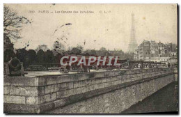 CPA Paris Les Canons Des Invalides Canons Tour Eiffel - Other Monuments