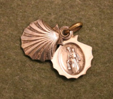 Médaille Religieuse - Coquille Saint-Jacques Sacré Coeur - Vierge à L'Enfant - Religious Medal Pélerin - Religione & Esoterismo