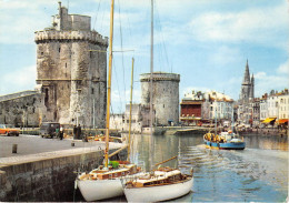 LA ROCHELLE Le Port Tours Saint Nicolas De La Chaine Et Des Quatre Sergents 21(scan Recto-verso) MA2123 - La Rochelle