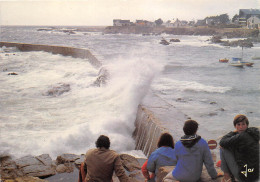 BATZ SUR MER Tempete Sur La Digue Du Petit Port 22(scan Recto-verso) MA2131 - Batz-sur-Mer (Bourg De B.)