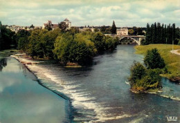 LA ROCHE POSAY  Confluent De La Creuse Et De La Gartempe Vienne  30   (scan Recto-verso)MA2166Ter - La Roche Posay