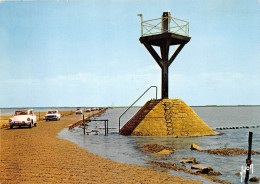 ILE DE NOIRMOUTIER Le Passage Du Gois Au Premier Plan Un Refuge 18(scan Recto-verso) MA2170 - Ile De Noirmoutier