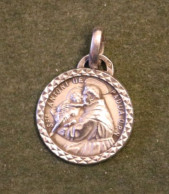 Médaille Religieuse En Argent Saint Antoine  - Silver Religious Medal  Souvenir Des Hauts Buttés - Religion & Esotérisme