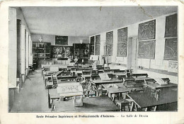 07* AUBENAS Ecole Pro  Salle Dessin                 MA94,0764 - Aubenas