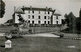 76* OISSEL  Hotel De Ville  CPSM (petit Format)        MA96,0514 - Altri & Non Classificati