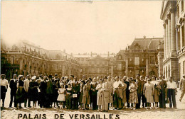 78* VERSAILLES  Carte Photo  Touristes  MA96,0875 - Versailles (Kasteel)