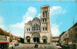 89* VEZELAY  Basilique  (CPSM Petit Format)         MA97,1298 - Vezelay