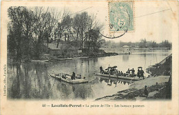 92* LEVALLOIS PERRET  Bateaux Passeurs           MA98,0344 - Levallois Perret