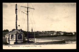 14 - BERNIERES-SUR-MER - LE SEMAPHORE ET LA VILLE - Altri & Non Classificati