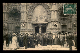 37 - TOURS - FETES DE JEANNE D'ARC - TABLEAU DE LUX FOURNIER SUR LE PARVIS DE LA CATHEDRALE - Tours