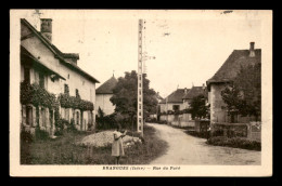 38 - BRANGUES - RUE DU PAVE - Brangues