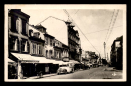 57 - FORBACH - ROUTE NATIONALE - CAMION BOUCHERIE DACH FRERES - POMPE A ESSENCE CIP PEGASE - Forbach