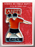 SUPER PIN'S "TENNIS DE Table" ASPTT CAEN (14) En émail Cloisonné Avec Vernis En Creux, Format 2,5X2cm - Tennis Tavolo