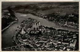 Passau/Bayern - Passau, Die Drei Flüsse-Stadt Fliegeraufnahme - Passau