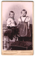Fotografie Johannes Hauerslev, Kjobenhavn, Faelledvei 9, Portrait Bildschönes Kinderpaar In Niedlicher Kleidung  - Anonieme Personen
