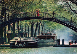 CPSM Paris-Le Canal Saint Martin-Timbre    L2875 - Other & Unclassified
