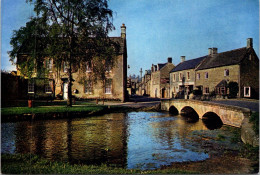 29-4-2024 (3 Z 23) UK - Burton On The Water Bridge - Bridges